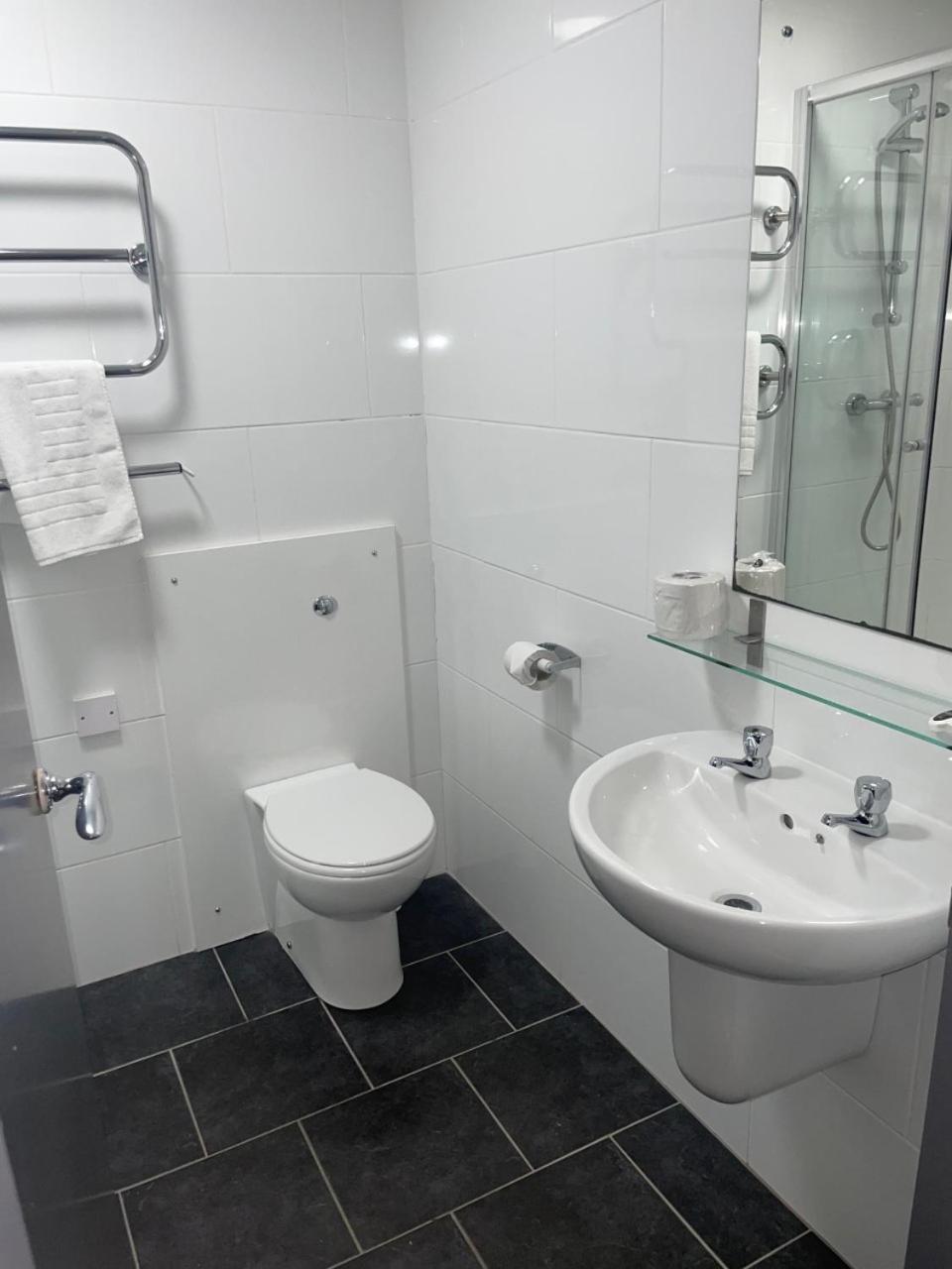 Hockley House Hotel ฮอคลีย์ฮีธ ภายนอก รูปภาพ